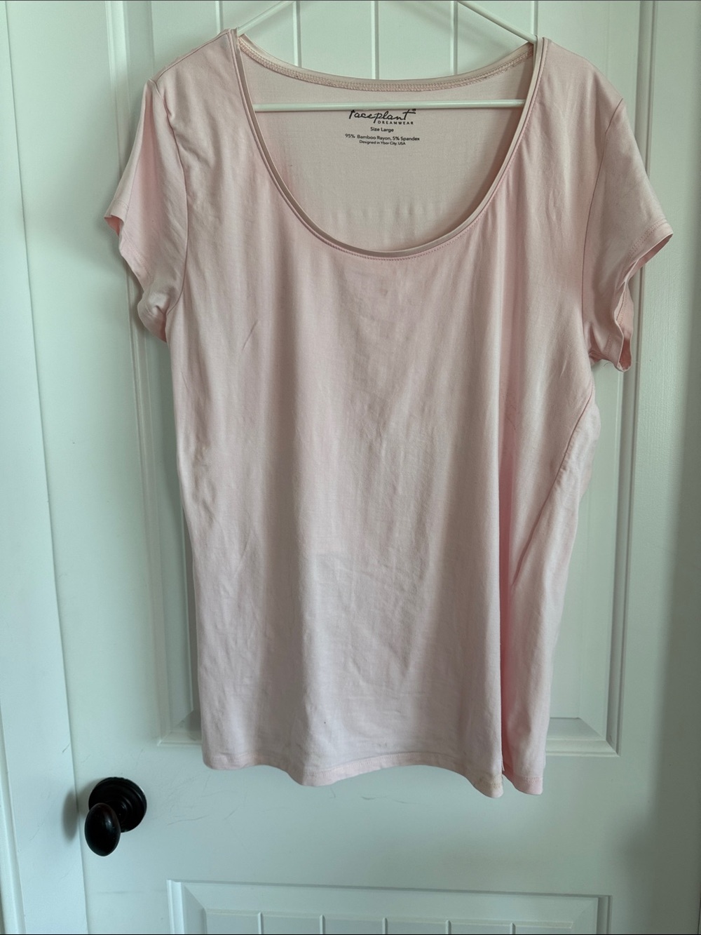Faceplant Scoop Neck Short Sleeve Tee in Light Pink